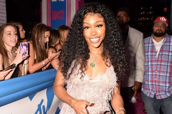 Sza Seemingly Responds To A Twitter User Who Called Her Out For 'Lying' On Social Media
